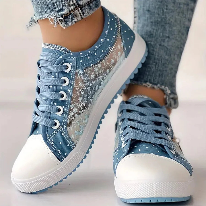 CARO | ELEGANCKIE SNEAKERY DAMSKIE Z KWIATOWYMI DETALAMI