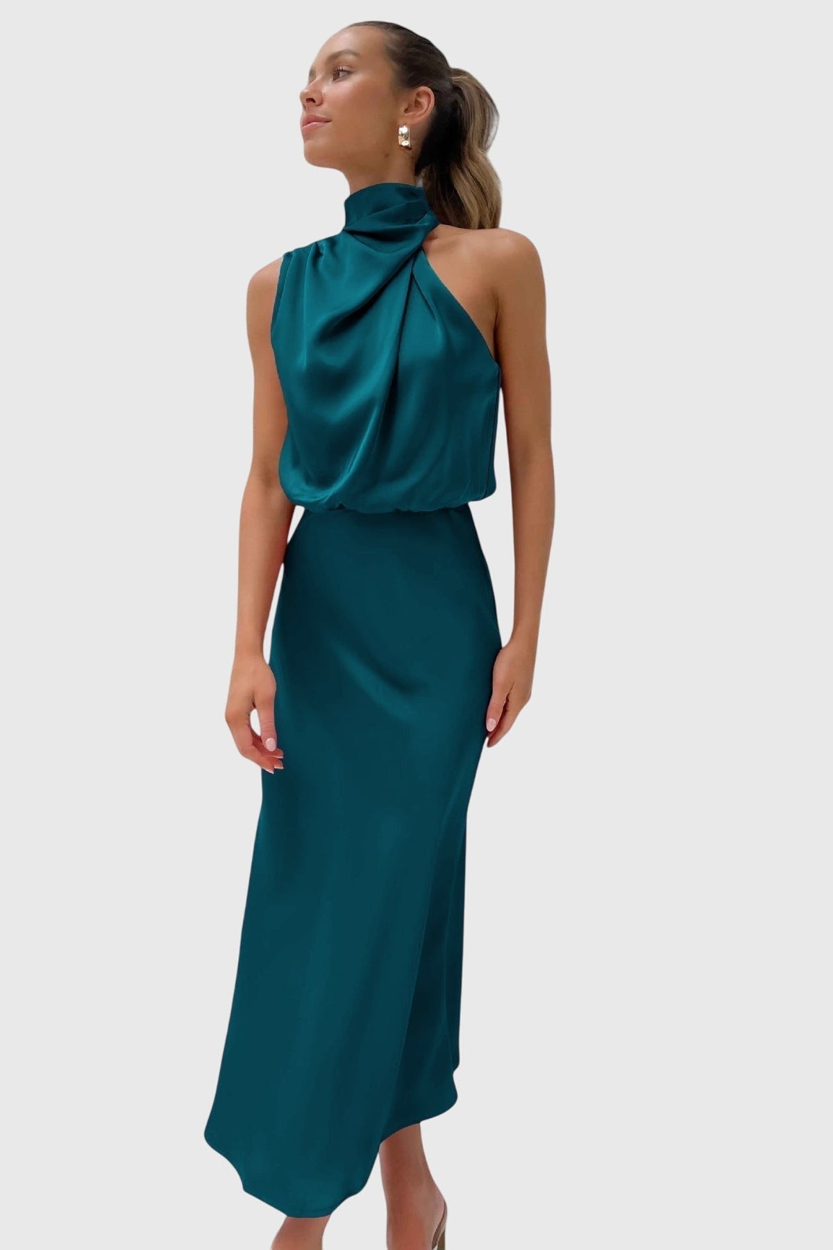 Ava™ | Glamourystyczna Sukienka Halter z Satyny
