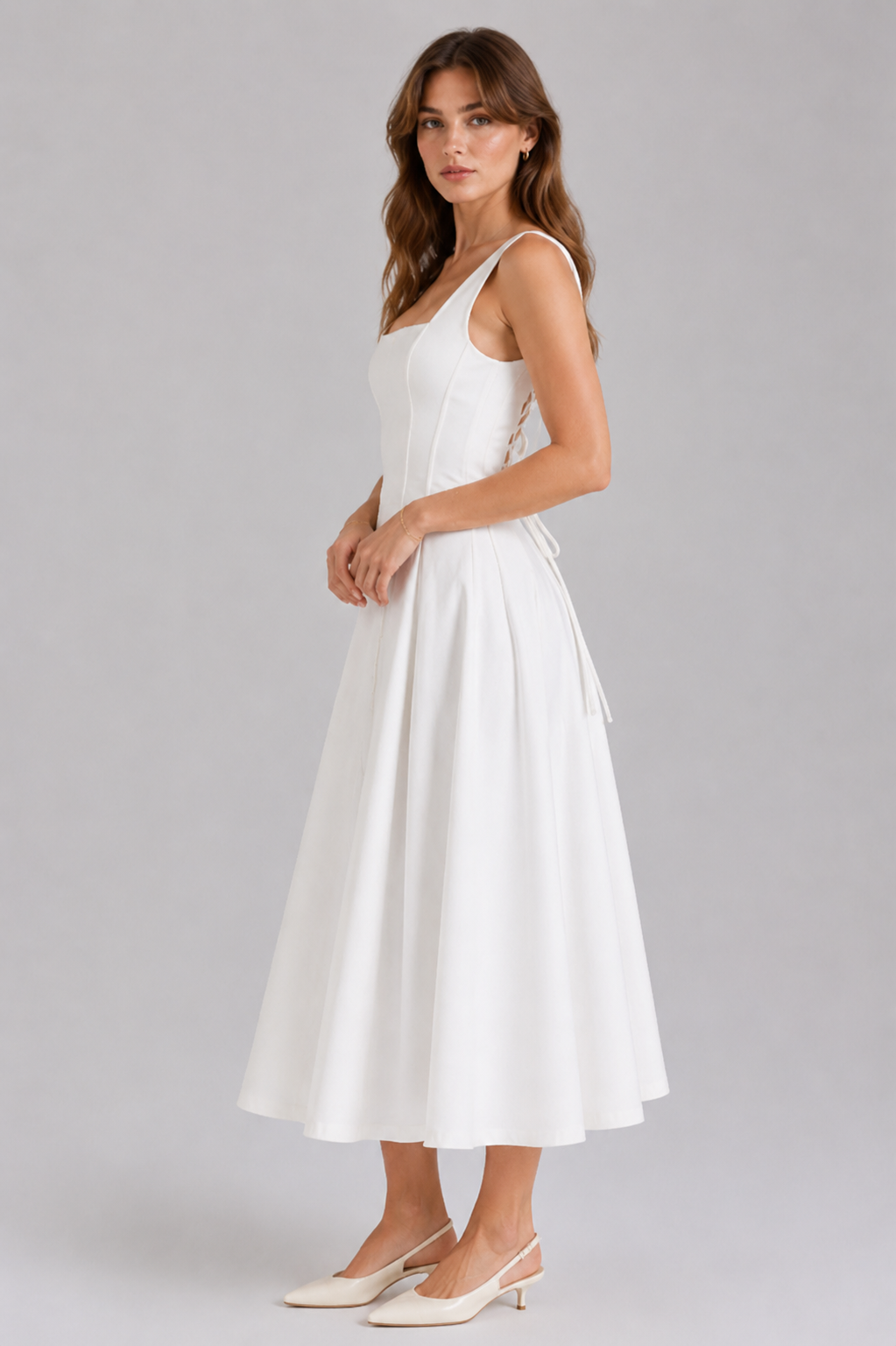 Midy – Elegancka Sukienka Midi A-Line z Gorsetem i Kwadratowym Dekoltem