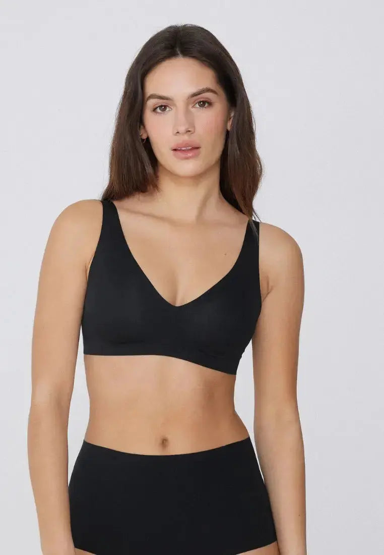 Biustonosz push-up bez fiszbin z dekoltem w szpic