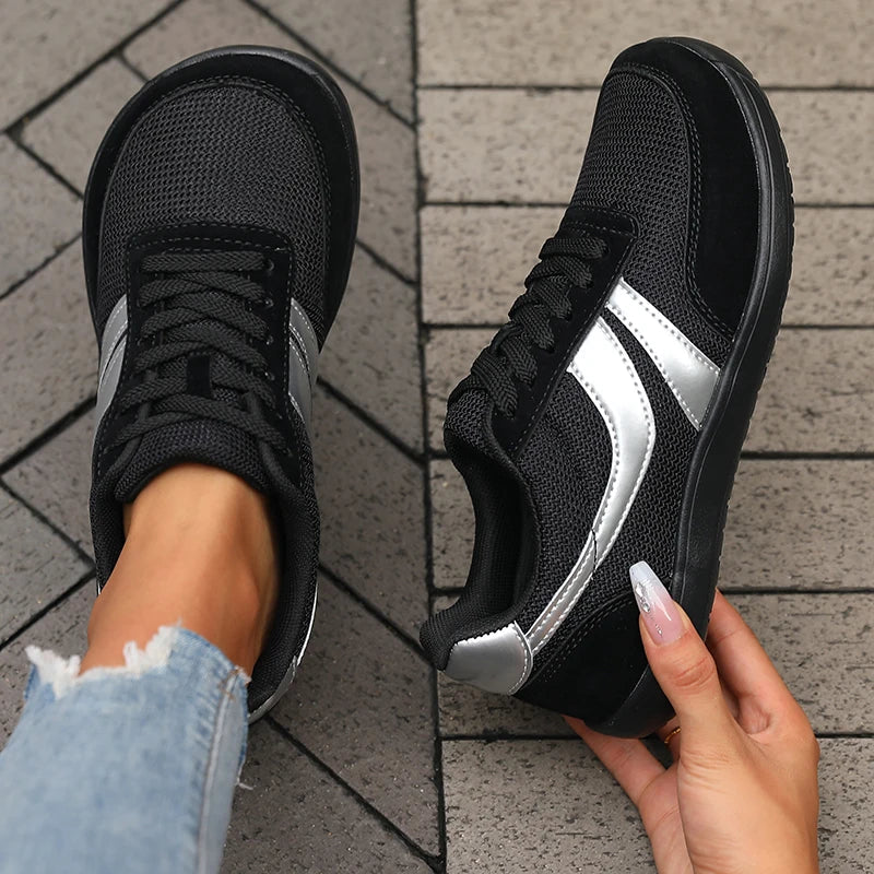 Mirelix | Eleganckie Buty z Szerokim Noskiem