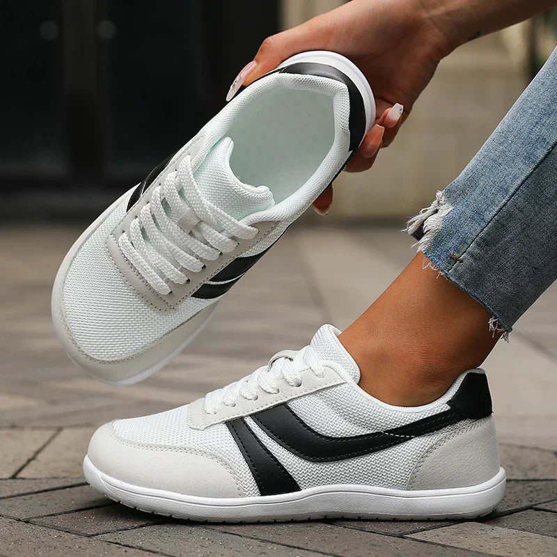 Mirelix | Eleganckie Buty z Szerokim Noskiem