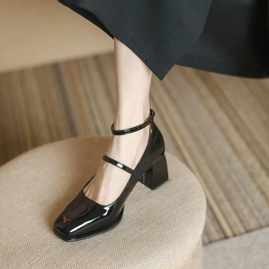 Fyla™ | Eleganckie Szpilki z Zapięciem na Kostce