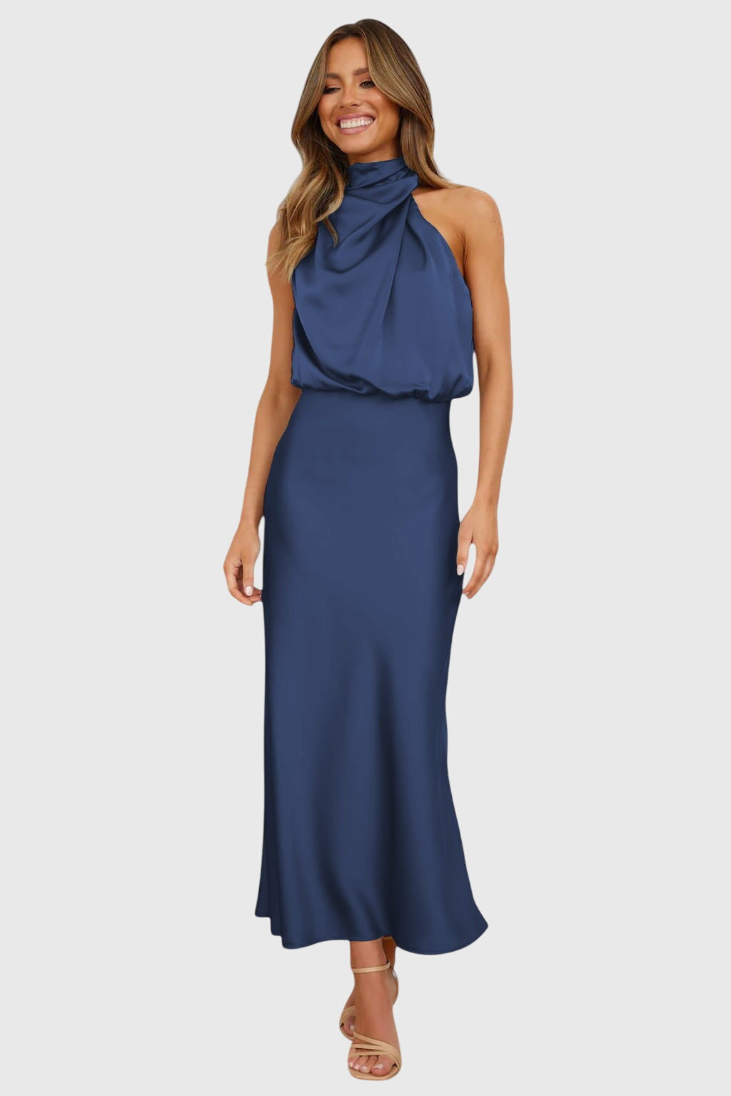 Ava™ | Glamourystyczna Sukienka Halter z Satyny