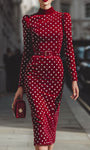 Sukienka Midi z Weluru w Czerwone Kropki w Stylu Vintage