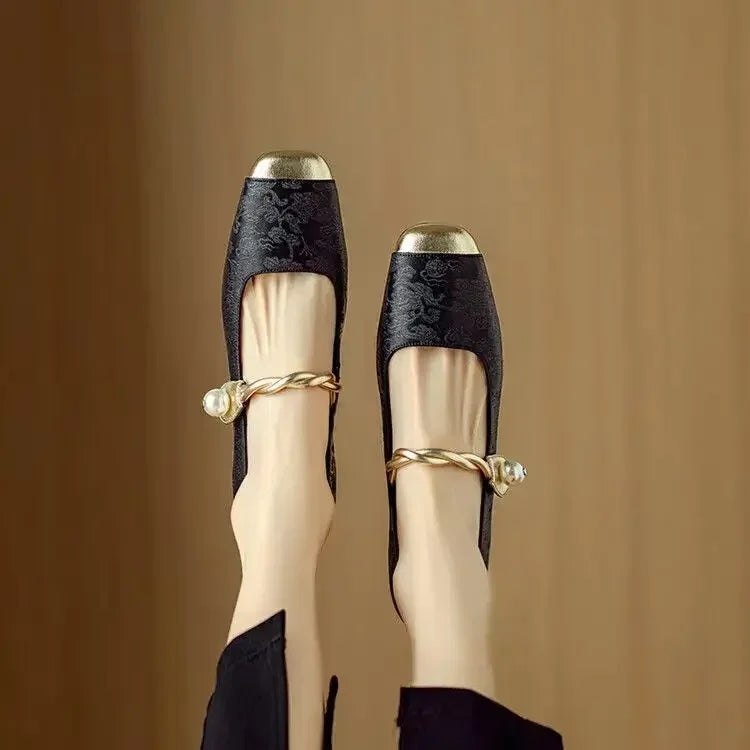 Lira™ | Mary Janes